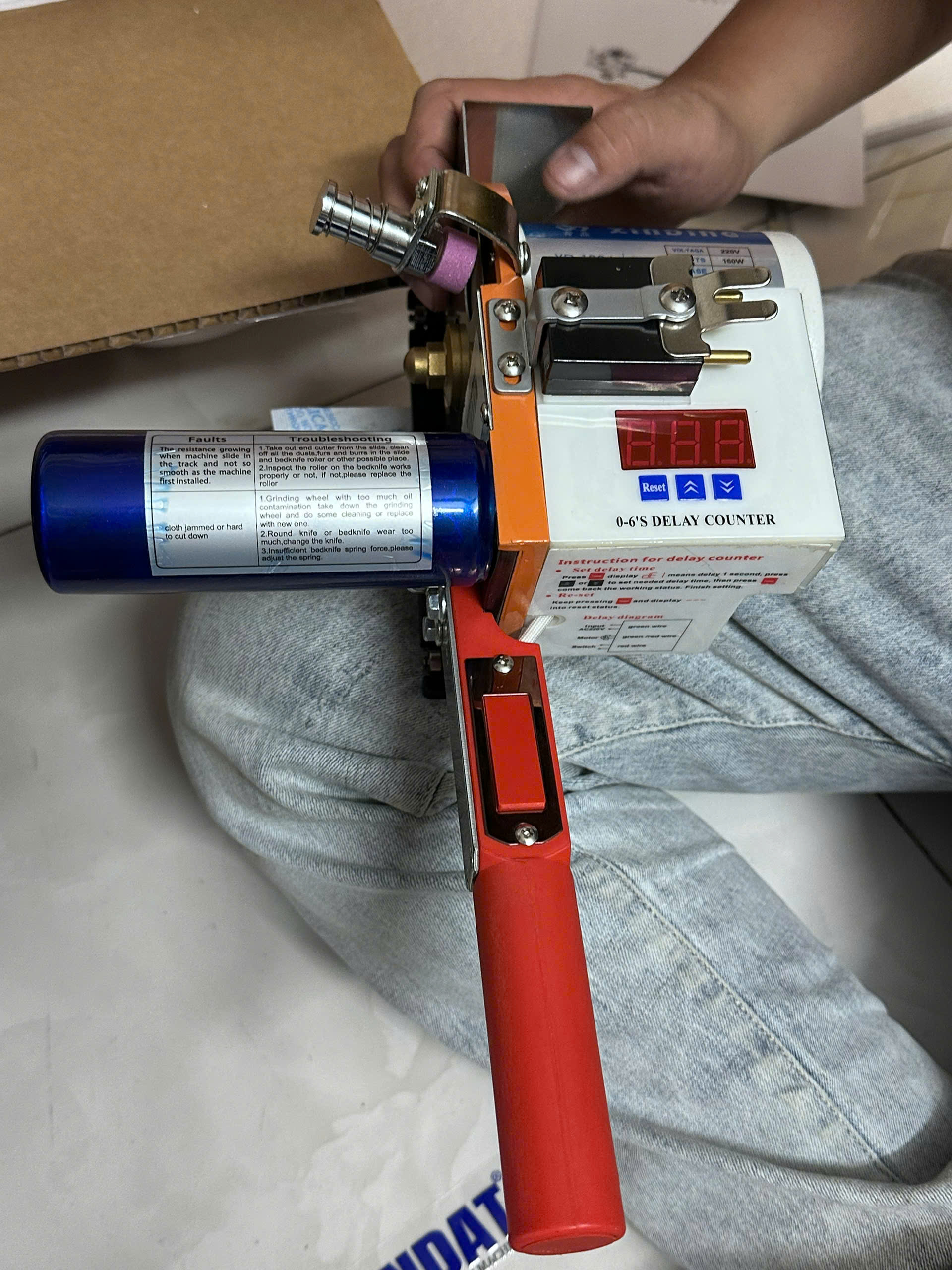 máy cắt đầu bàn 2